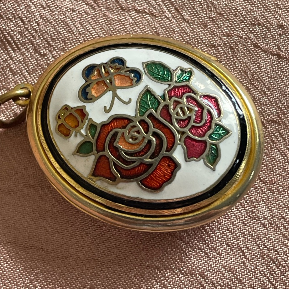 Cloisonne Locket - Picture 2 of 3